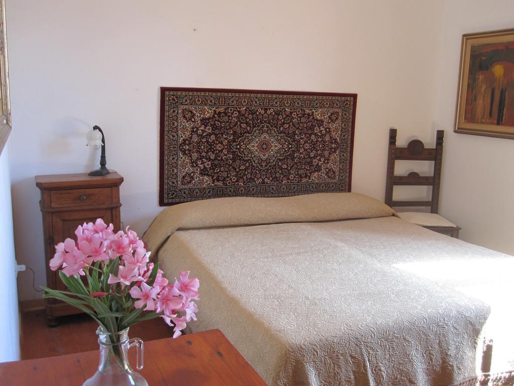 Campi Elisi B&B Sassari Szoba fotó
